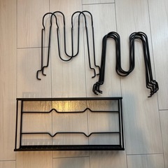 組み立て式食器棚の画像