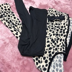 トップス2枚セット♦️カーディガンカットソーSHEINの画像