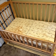 【中古】KATOJI 木製ベビーベッドの画像
