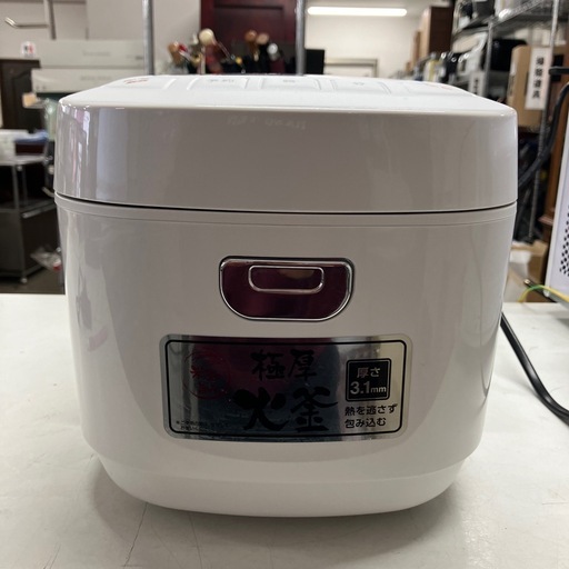 O 2601-337 アイリスオーヤマ　炊飯器5.5合炊き　2022年製　通電確認済み　中古美品