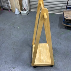 J26 木製ハンガーラックの画像