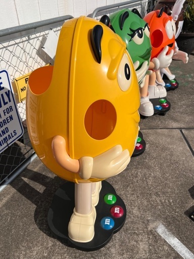 M&M's 店頭ディスプレイ　エムアンドエムズ