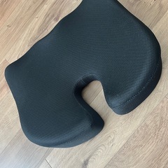 美品！IKSTAR 低反発　クッションの画像