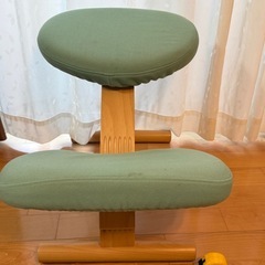 2／10まで！！姿勢が良くなる椅子の画像