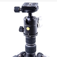 超美品✨ トラベル三脚｜カーボン VESTA TB 235CBの画像