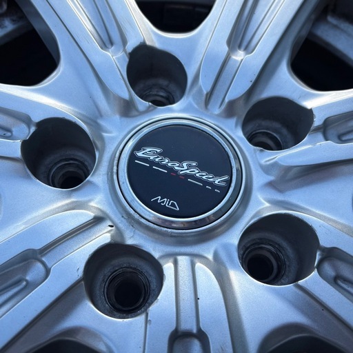 スタッドレスタイヤ ホイール付き 185/65R15 5-7分山