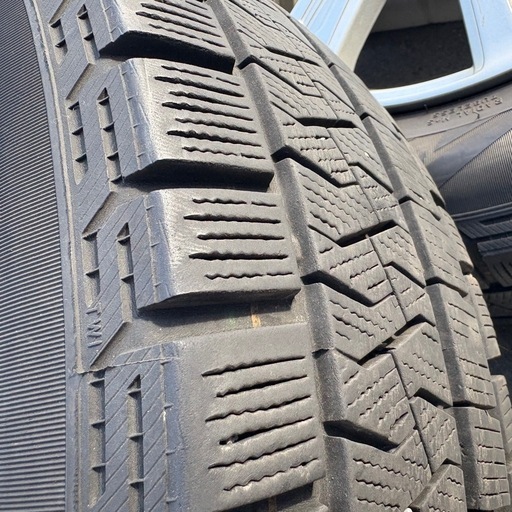 スタッドレスタイヤ ホイール付き 185/65R15 5-7分山