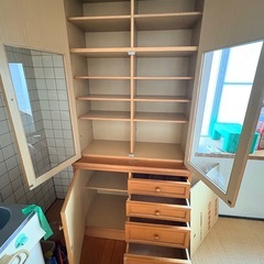 食器棚の画像