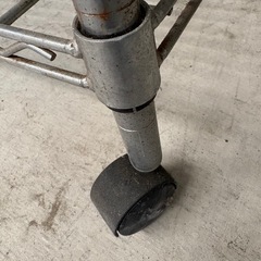 1/23金曜日12:00まで！4段スチールラックの画像