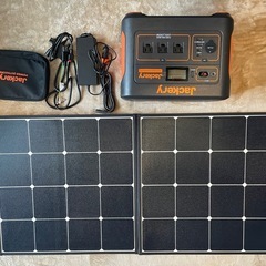 Jackery Portable Power 1000 とソーラーパネルのセットの画像