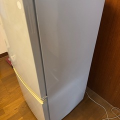 シャープ　冷蔵庫　単身　137リットルの画像