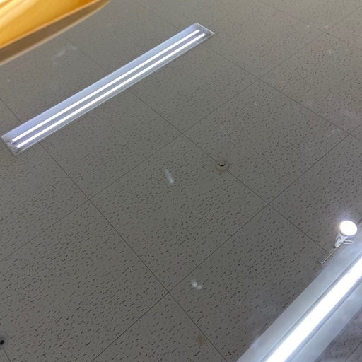 【お値下げしました！】アクタス ガラステーブル　入荷しました。