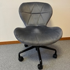 【取りに来ていただける方、お譲りします】キャスター付きデスクチェア、ASHEL brilliant Bitterの画像