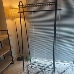 ハンガーラックの画像