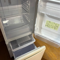 A1820 SHARPシャープ 2ドア冷蔵庫 137L 2017年製の画像