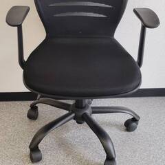 【美品】オフィスチェア メッシュ素材（昇降・キャスター付き）の画像