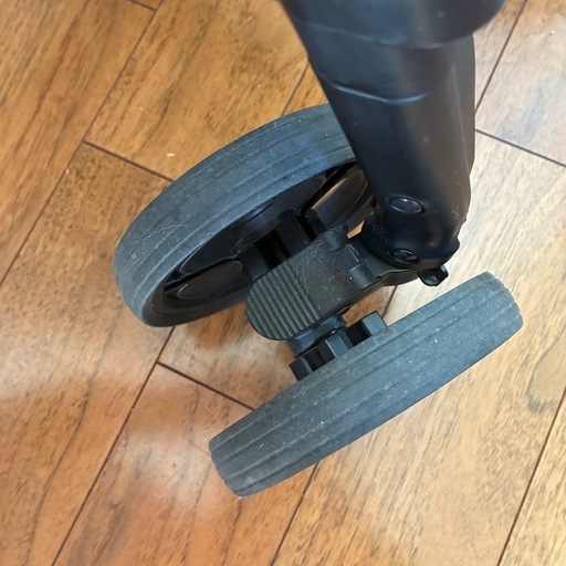 【かなり美品】定価48000円　アプリカ　最軽量ベビーカー　ラクーナビッテ