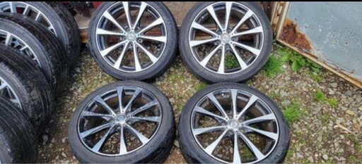 18インチ夏タイヤ+アルミホイールの中古4本セット
