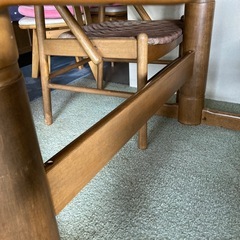 ダイニングテ-ブルと椅子4脚の画像