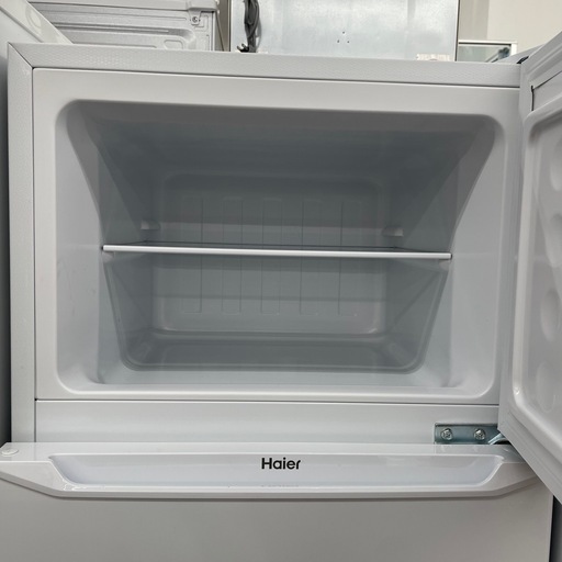 Haier 2ドア冷蔵庫のご紹介です。