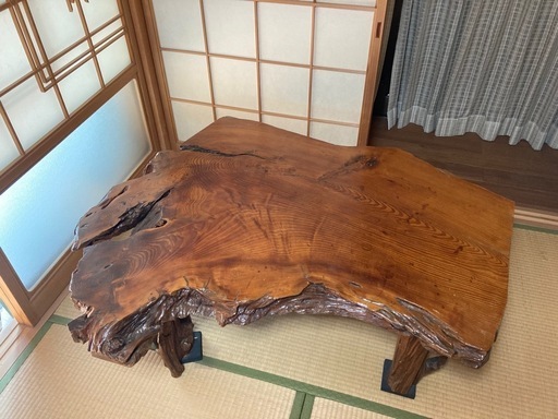 天然木（松）を使った座卓