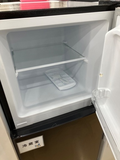 【一年間動作保証付き】maxzen 2ドア冷蔵庫　JR138ML01GM 2023年製　138L 冷凍庫などに穴