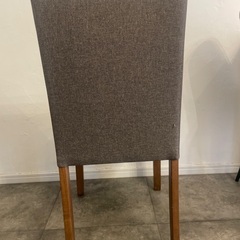椅子背もたれありの画像