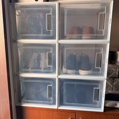 透明シューズボックスの画像