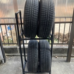 【ラック付き・中古】ミシュラン スタッドレスタイヤ 205/65R15 ホイールセット 溝約7mmの画像