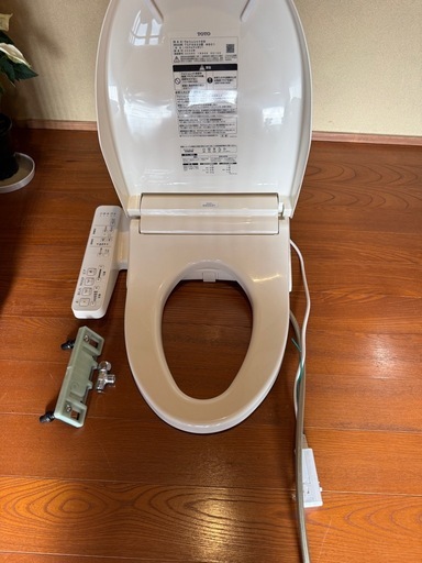【完動品】2022年製TOTOウォシュレット  （値引き可）