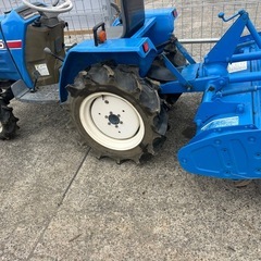 トラクターの画像