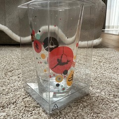 Cirque du Soleil（シルク・ドゥ・ソレイユ）のグラスの画像