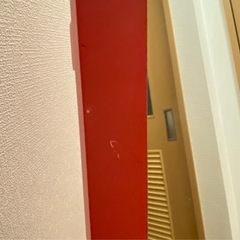 全身ミラー ポップで可愛い赤色の画像