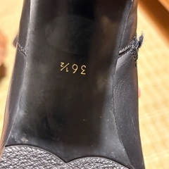 YSL イヴサンローラン レザー ヒール ロングブーツの画像