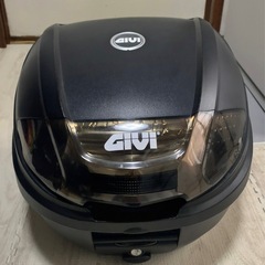 nmax キャリア　リア ボックス　givi セット　リヤキャリア　リヤ　boxの画像