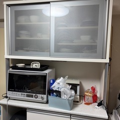 食器棚の画像