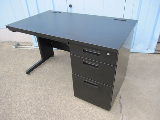 事務机ブラック鍵あり1200x700x700片袖デスク (プロヴァイド) 沢良宜