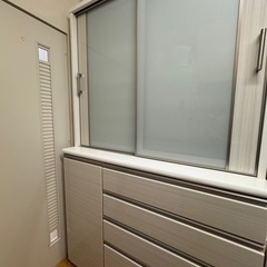 ニトリ　食器棚！早めの取引き希望です！の画像