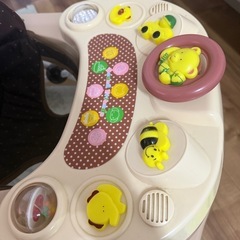 ベビーウォーカー　　　歩行器の画像