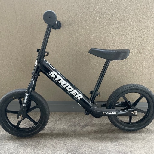 ストライダー　スポーツモデル　12インチ　STRIDER 自転車　三輪車