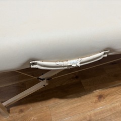 （フォンタナ）マッサージベッドの画像