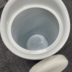 収納付きスツールの画像