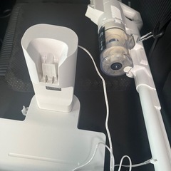 アイリスオーヤマ　コードレス掃除機　2023年製の画像