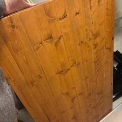 ダイニングテーブルの画像