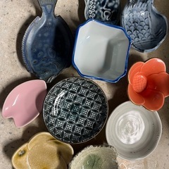 小鉢多種類➕ケース付きの画像