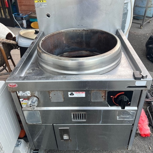 業務用厨房機器のそば釜またはゆで麺機
