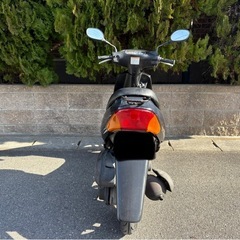 1月限定愛知県内配送無料！総額7万円！整備済み エンジン絶好調  すぐ乗れます SUZUKI レッツ2 　2スト 原付き  デリバリー Uber Eats No.2の画像