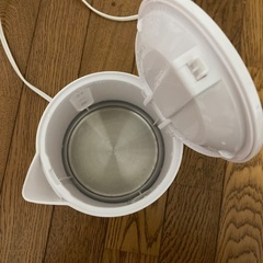 美品　沸騰ポット　湯沸かし　0.8Ｌの画像