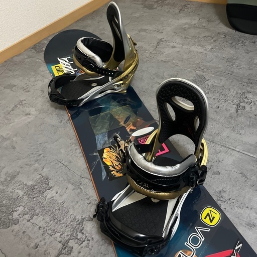 スノーボード板ロシニョール 155