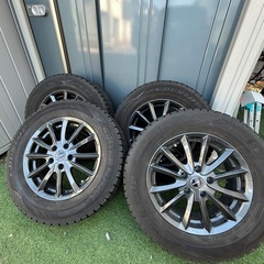 DUNLOP製のウィンタータイヤ　スタッドレスの画像